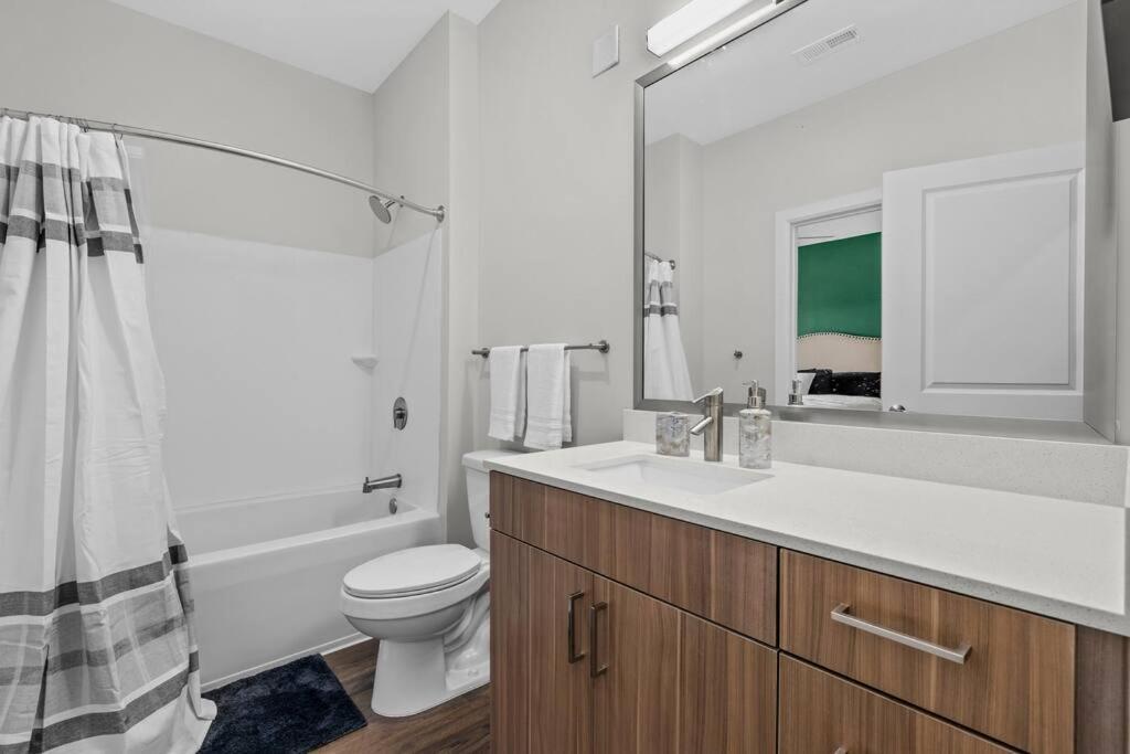 Apartment Billionaire's Nest Penthouse The Gulch