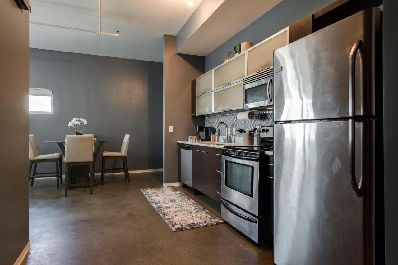 Holiday home Sleek And Spacious In East!