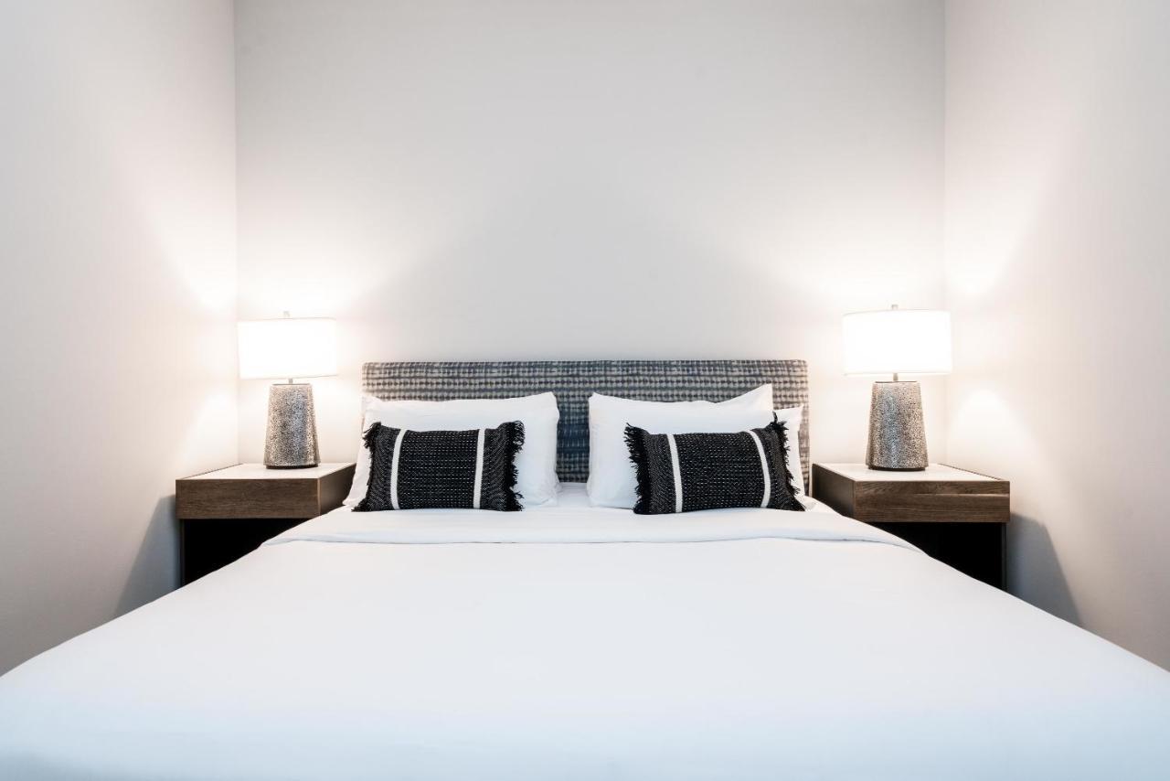 Cozysuites Music Row Stunning 2br -free Parking 20 Apartment