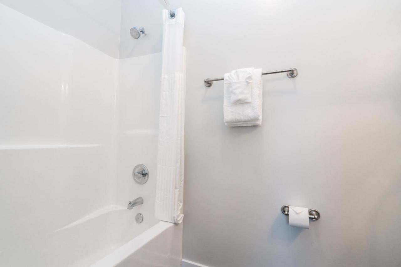 Apartment Cozysuites Music Row Stunning 2br -free Parking 20 *