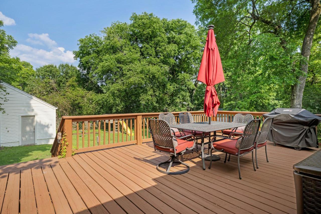 Holiday home Neighborhood Retreat, Large Yard, Fire Pit