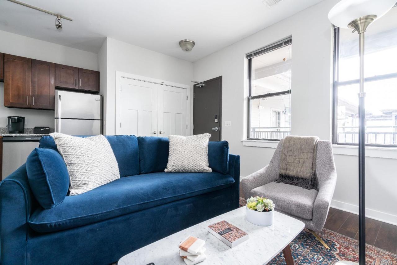 Cozysuites Musicrow Elegant 1br With Free Parking 36 Apartment