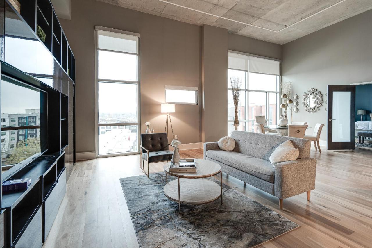 Lux Living In 6th Floor Located In East Minutes To Downtown Holiday home *