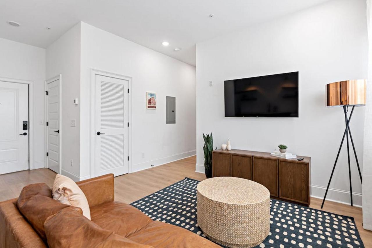 Spacious Modern 4 Bed 2 Bedroom Near Downtown * Nashville