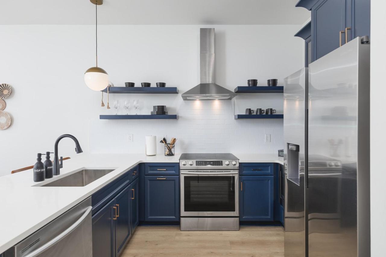Modern 5 Beds -3 Miles To Downtown Apartment Nashville