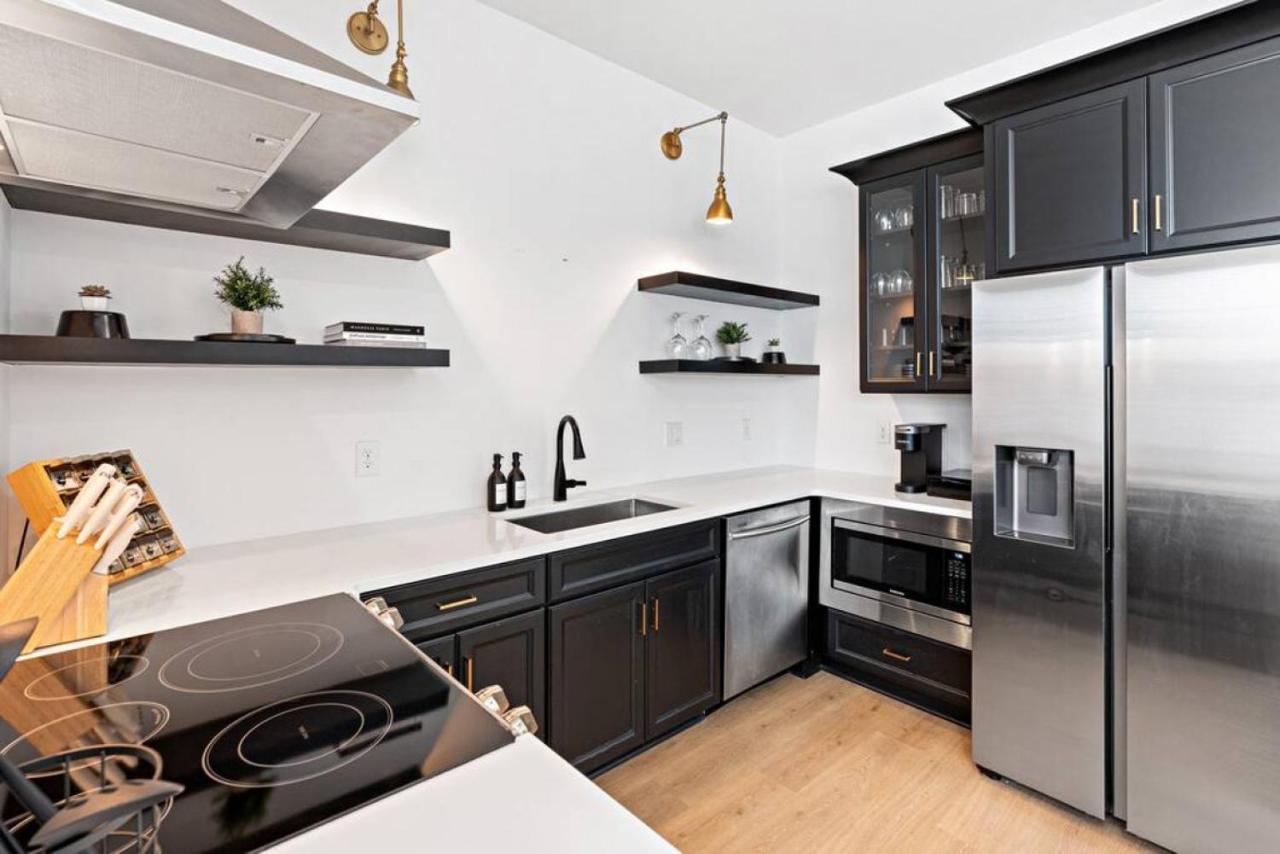 Apartment Spacious Modern 4 Bed 2 Bedroom Near Downtown