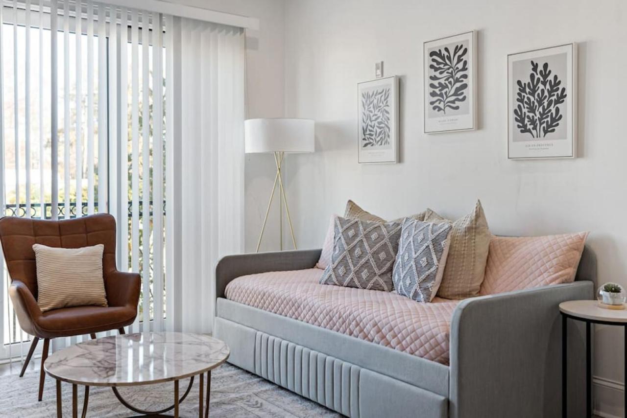 Modern 5 Beds -3 Miles To Downtown *