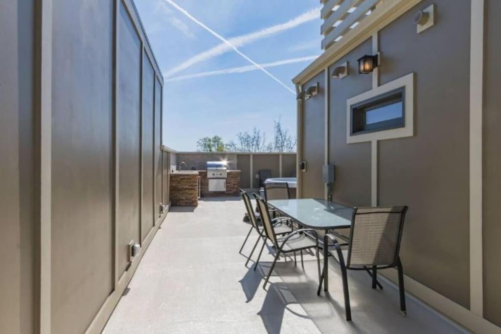 The Amphouse I Private Rooftop & Hot Tub I 4 Mi To Broadway Nashville