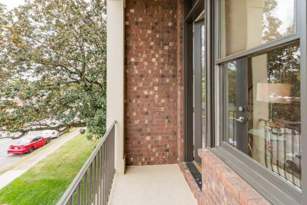 Holiday home The Amphouse I Private Rooftop & Hot Tub I 4 Mi To Broadway Nashville