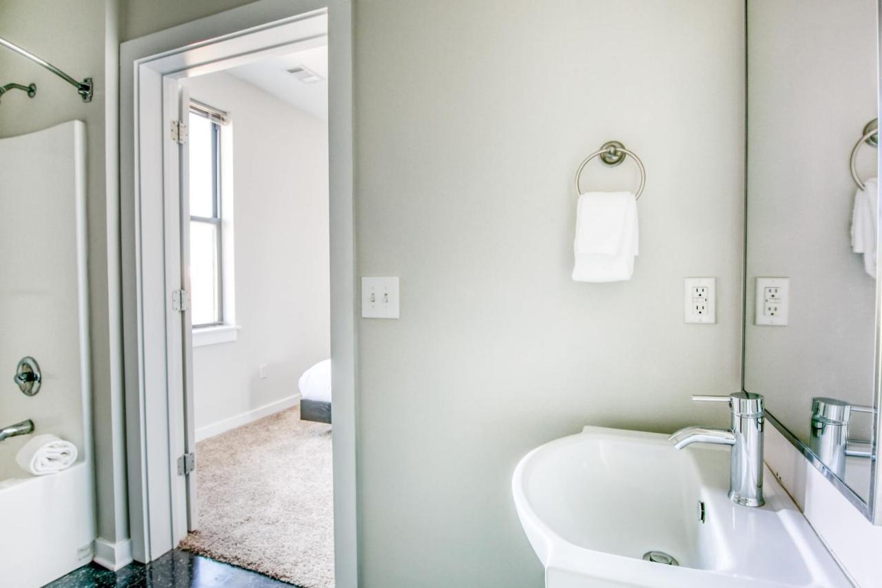 Cozysuites Music Row Modern 1br W Free Parking 17 Nashville