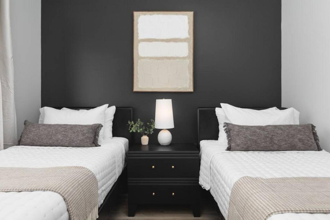 Apartment Modern Comfort 8 Beds, 4 Bedroom Walk To Restaurants, Bars, Coffee