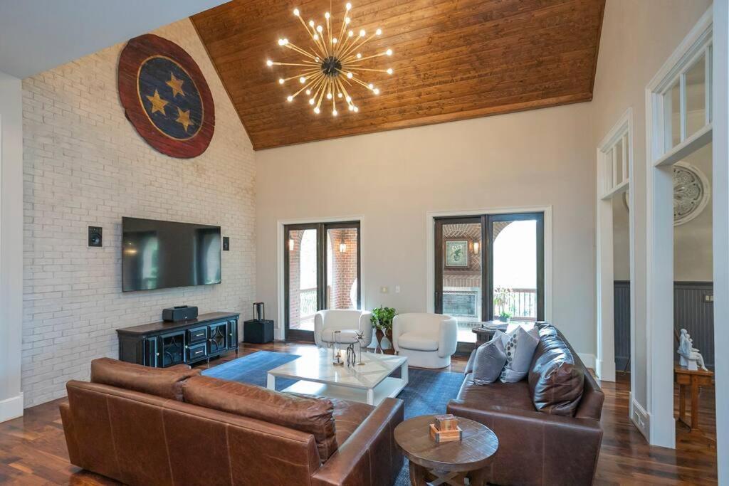 Supreme Luxury For Discerning Tastes Holiday home *