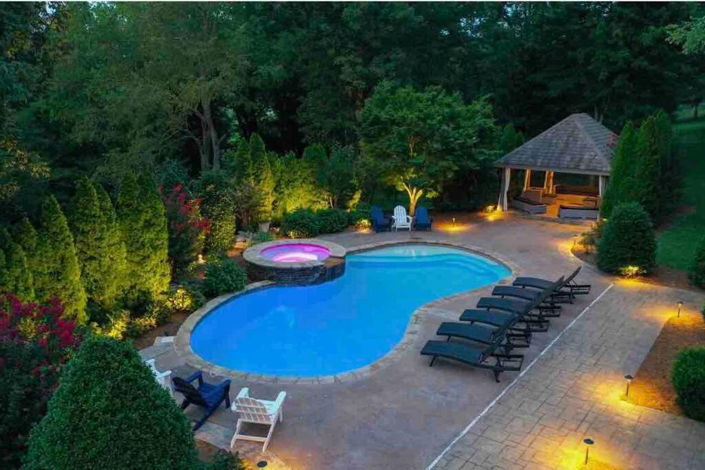Supreme Luxury For Discerning Tastes Nashville