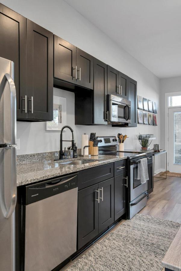 Stylish 2 Bedroom 3 Bed Near Restaurants And Vandy Nashville