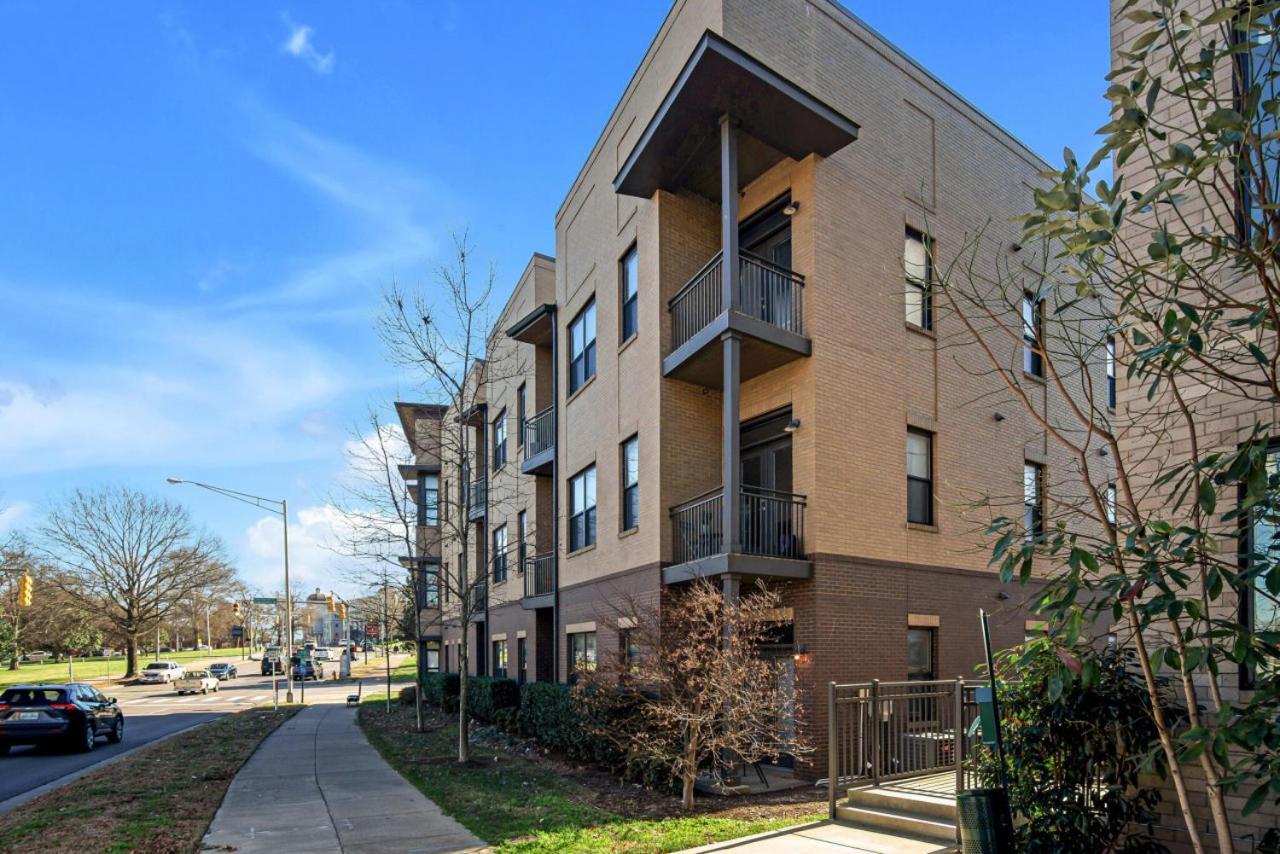 2 Bedroom, 4 Bed Near Vanderbilt, Belmont, Free Parking Near Restaurants, Shopping, Bars Holiday home Nashville