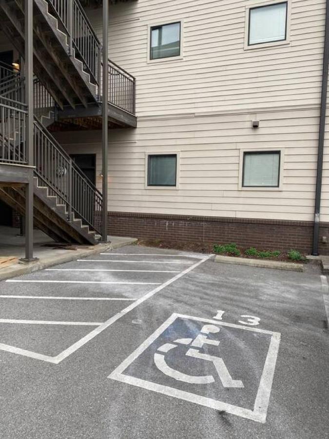 2 Bedroom, 4 Bed Near Vanderbilt, Belmont, Free Parking Near Restaurants, Shopping, Bars
