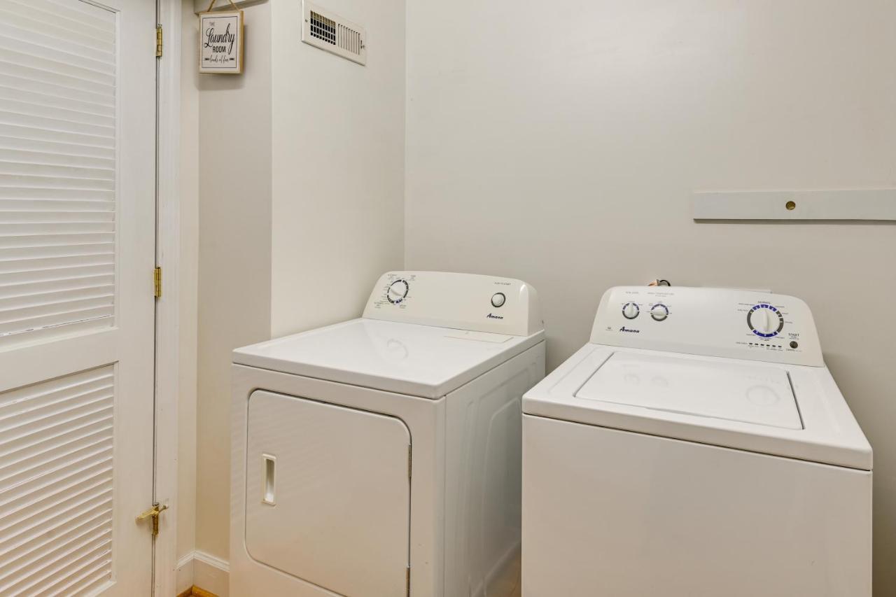 Pet-friendly With Patio And Yard!