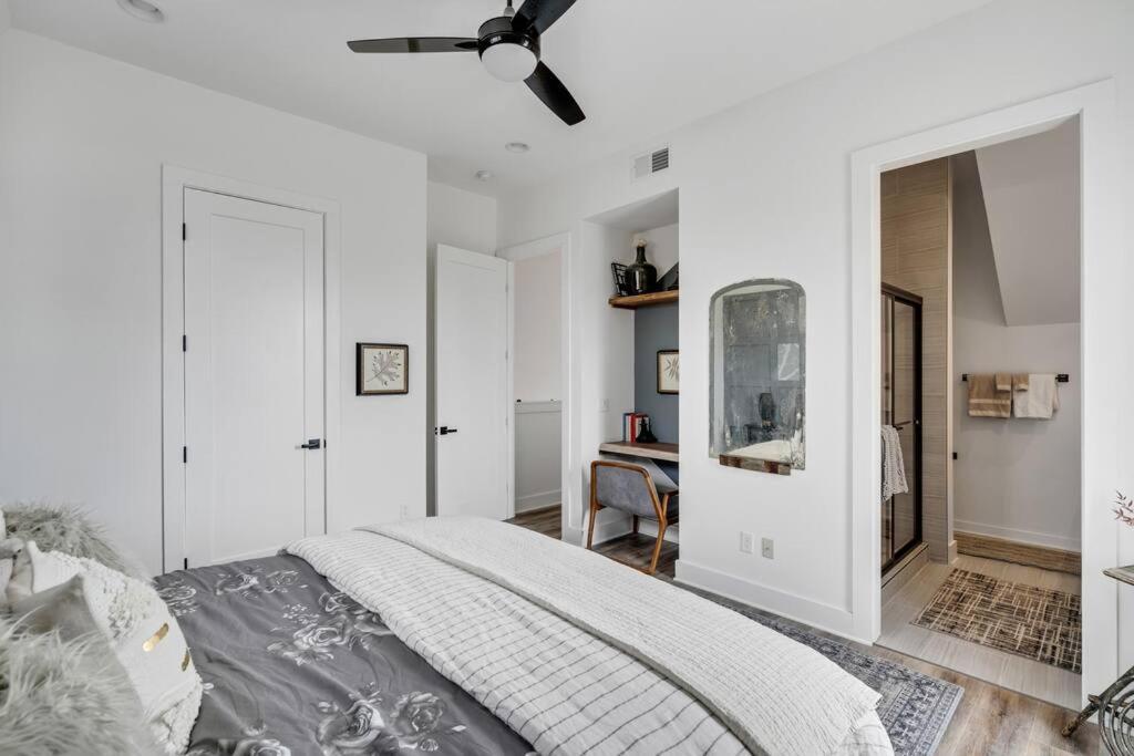 Instagrammable W/ Rooftop Deck, 3 Bdrm Holiday home Nashville
