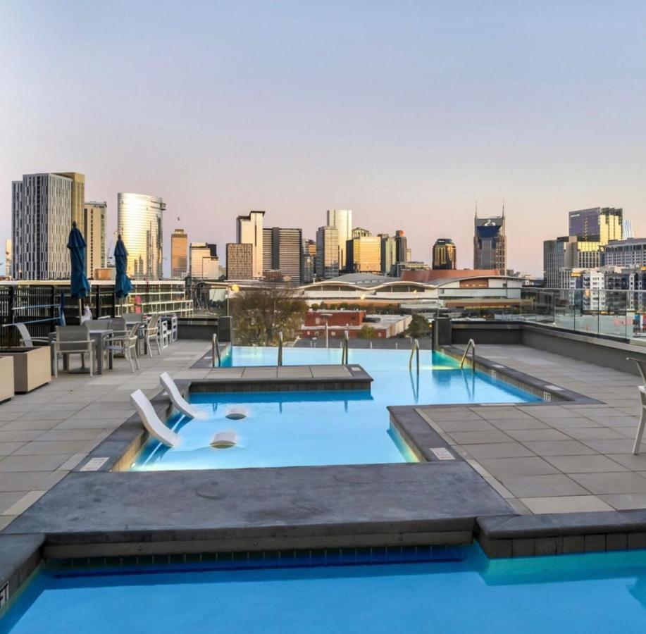 Apartment Spacious Castle W Gym Pool Free Parking I Walk To Dowtown N Broadway