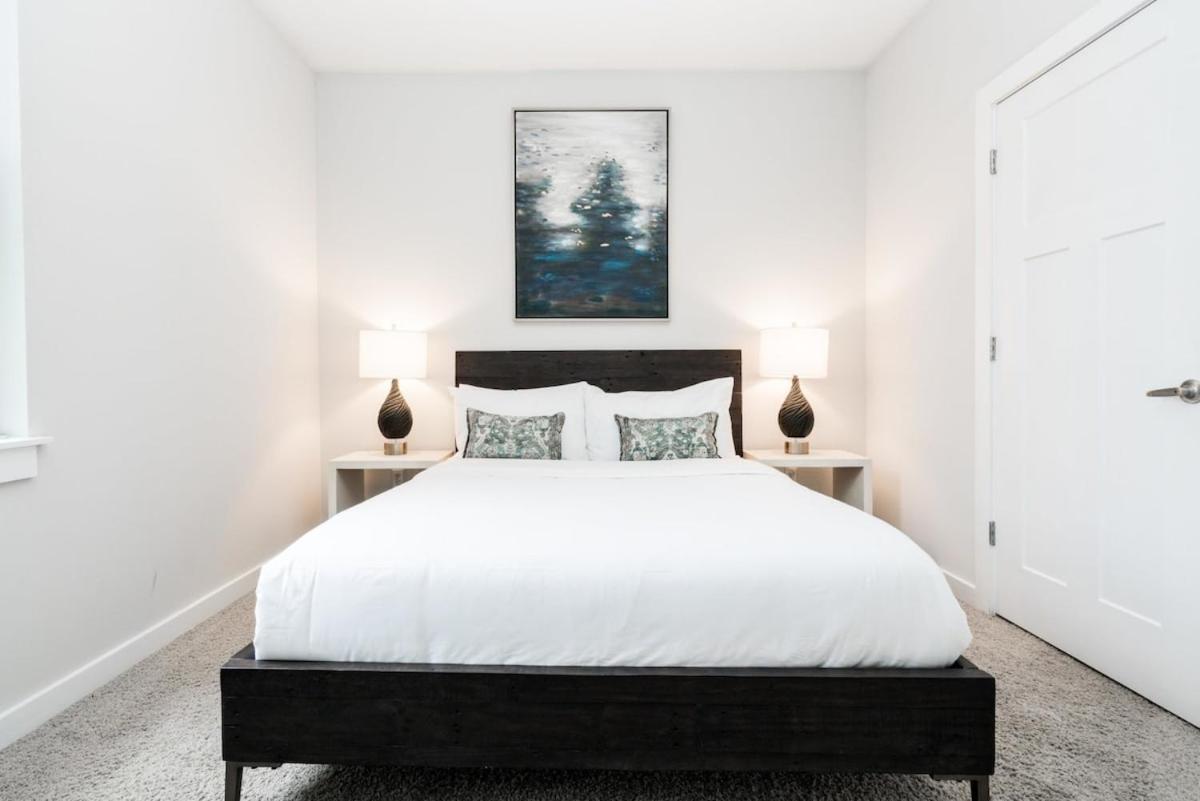 Two Cozysuites Charming Music Row W Parking *