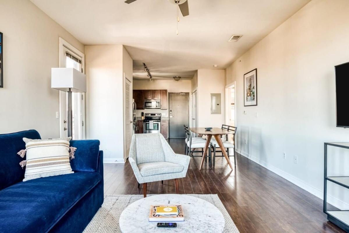 Apartment Cozysuites Two Modern Music Row W Parking *