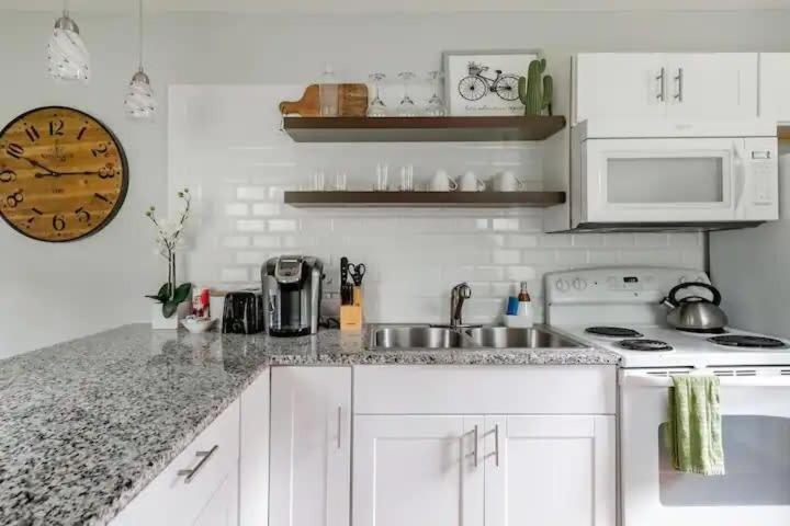 Private Prime New Renovated E Nash - 5 Min To Dt Holiday home Nashville