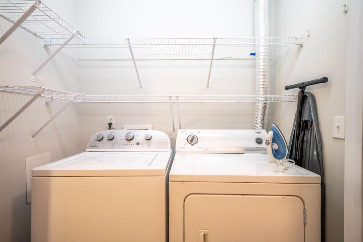 Cozysuites Musicrow Classy 1br W Free Parking 39 Apartment Nashville