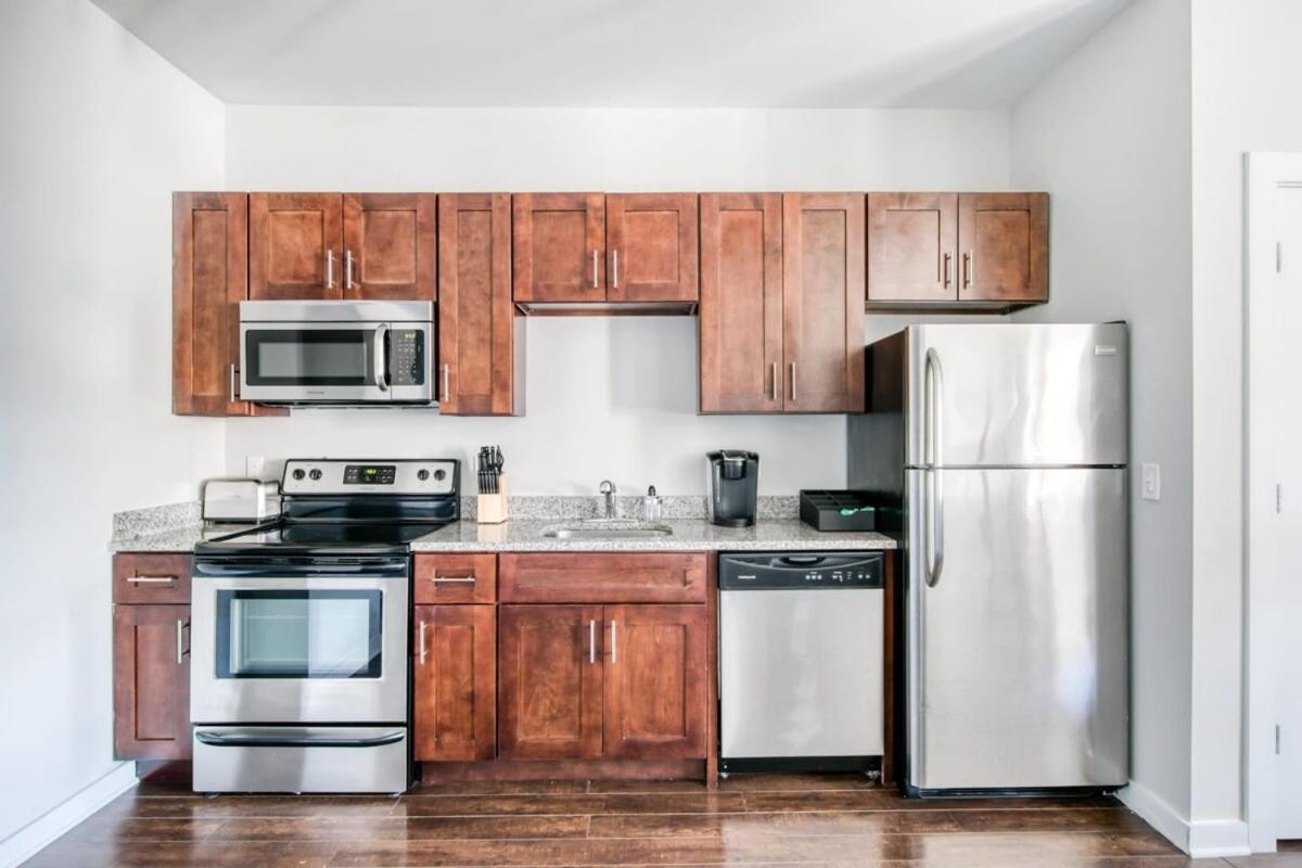 Cozysuites Two Modern Music Row W Parking Apartment Nashville