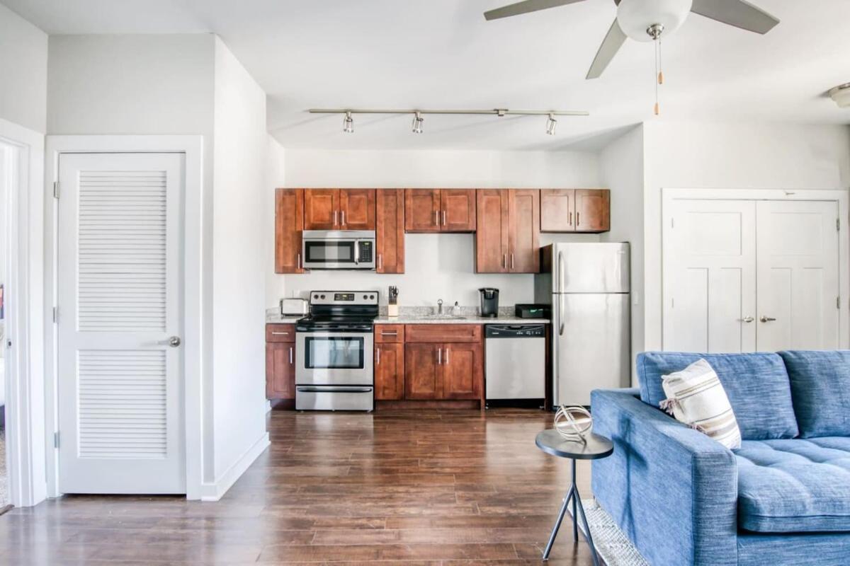 Apartment Cozysuites Two Modern Music Row W Parking *