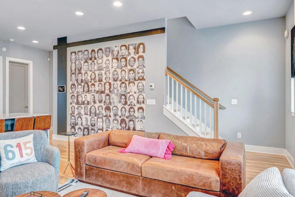 Open Late Nash Rooftop Views Near Downtown *