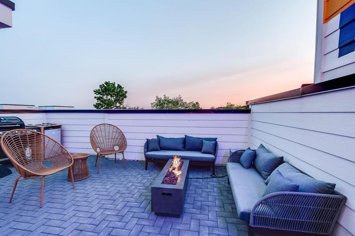 Open Late Nash Rooftop Views Near Downtown * Nashville