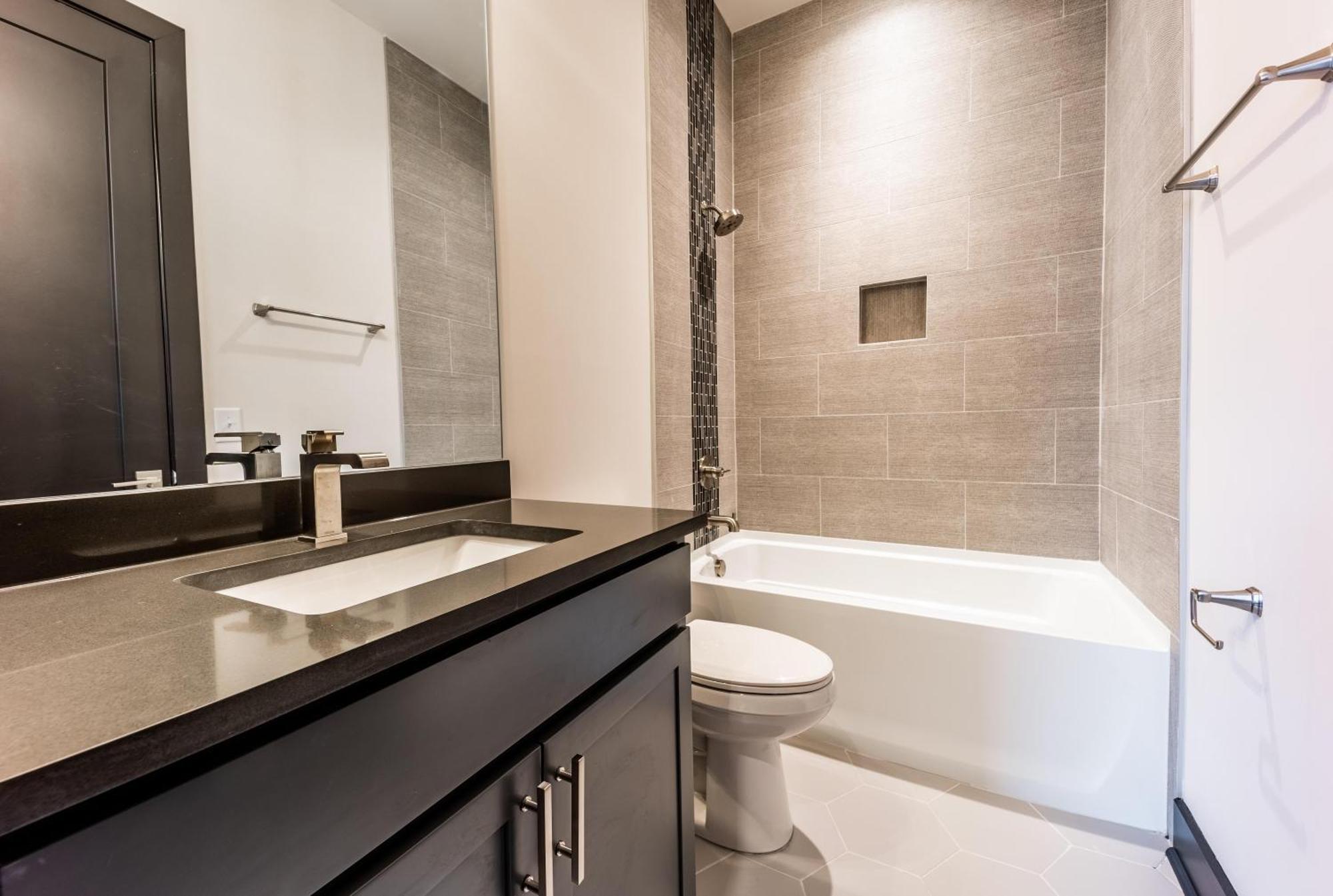 - 1037 Southside Ct #2 & #3 - Combo Holiday home