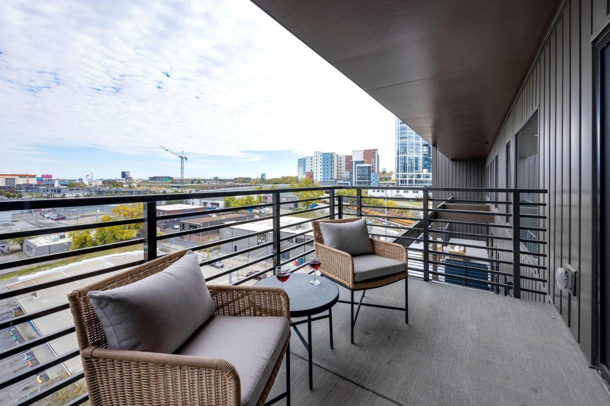Hyve - Skyline Social - Walk To Broadway Holiday home *