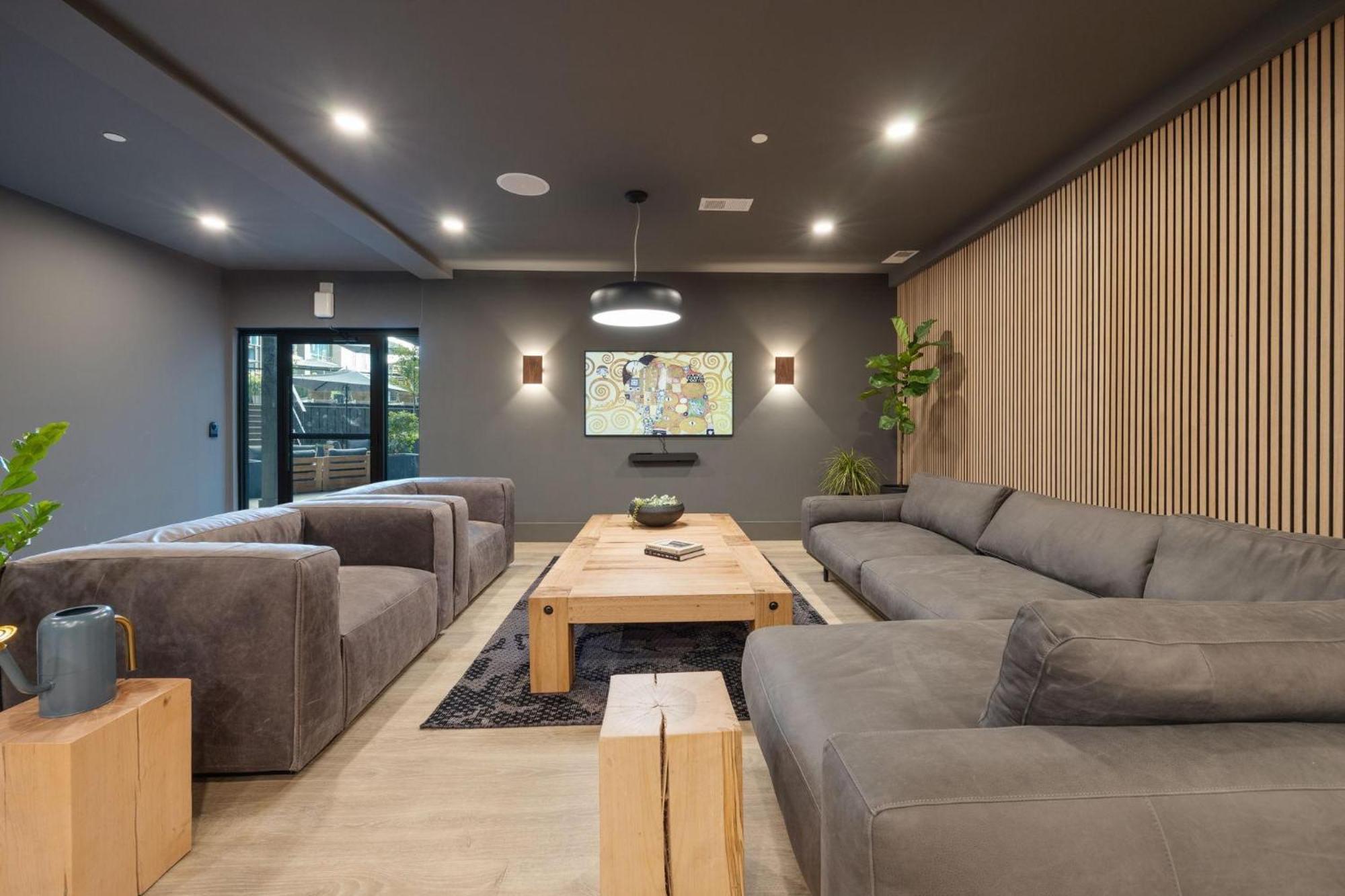 Holiday home Hyve - Waves - Walk To Broadway *