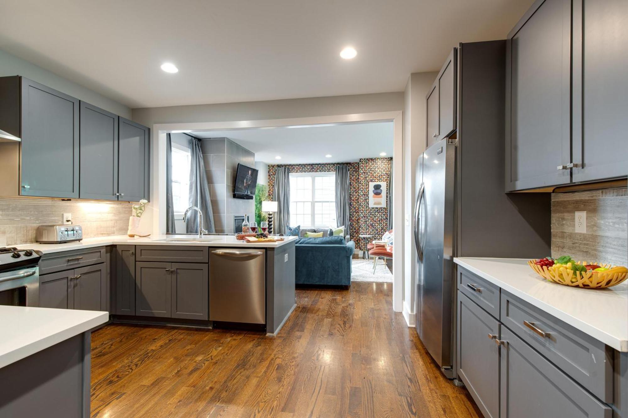 Melodic Skyline - Rooftop Views - 5 Mins To Broadway Holiday home Nashville