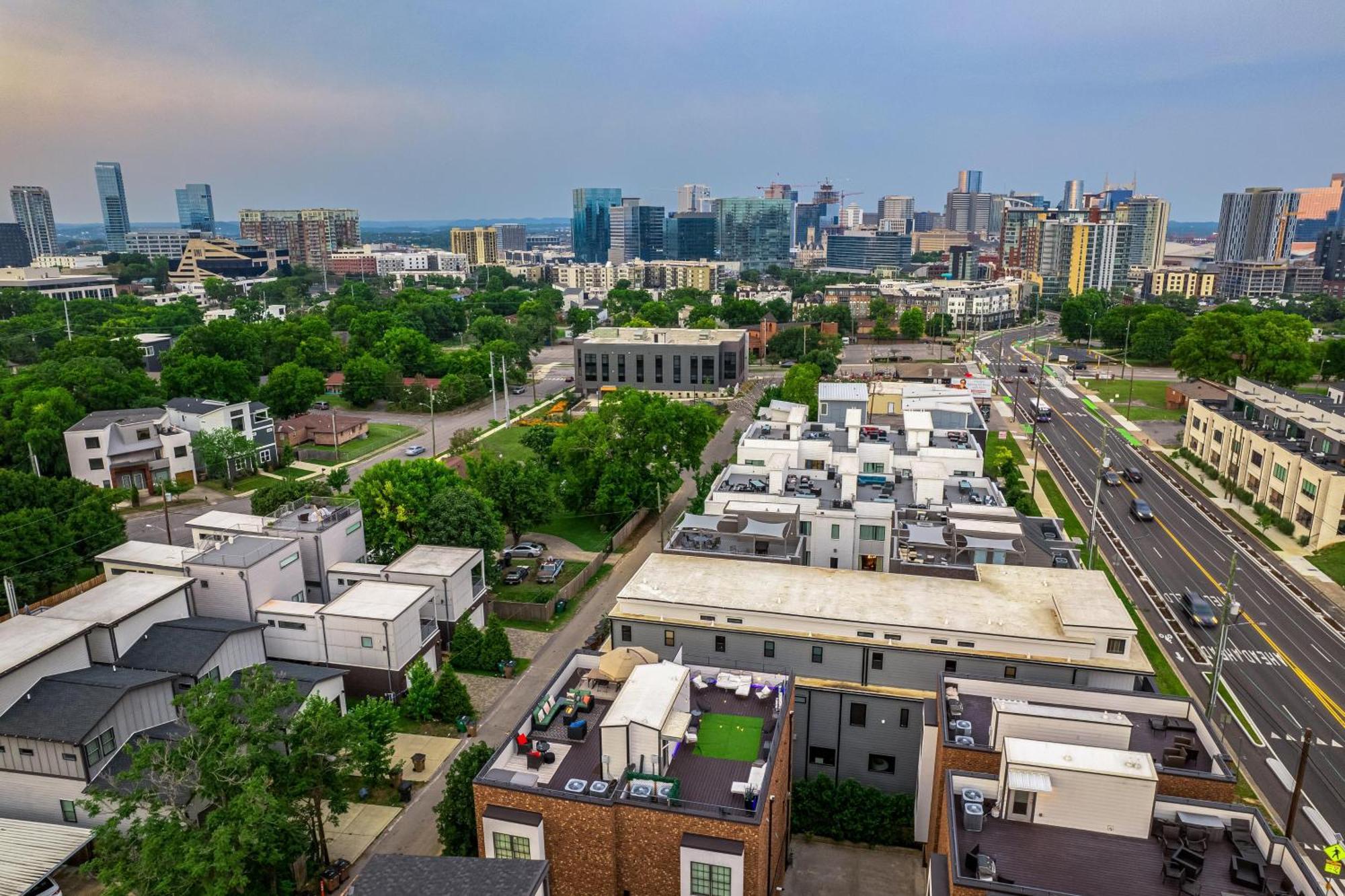 Melodic Skyline - Rooftop Views - 5 Mins To Broadway * Nashville