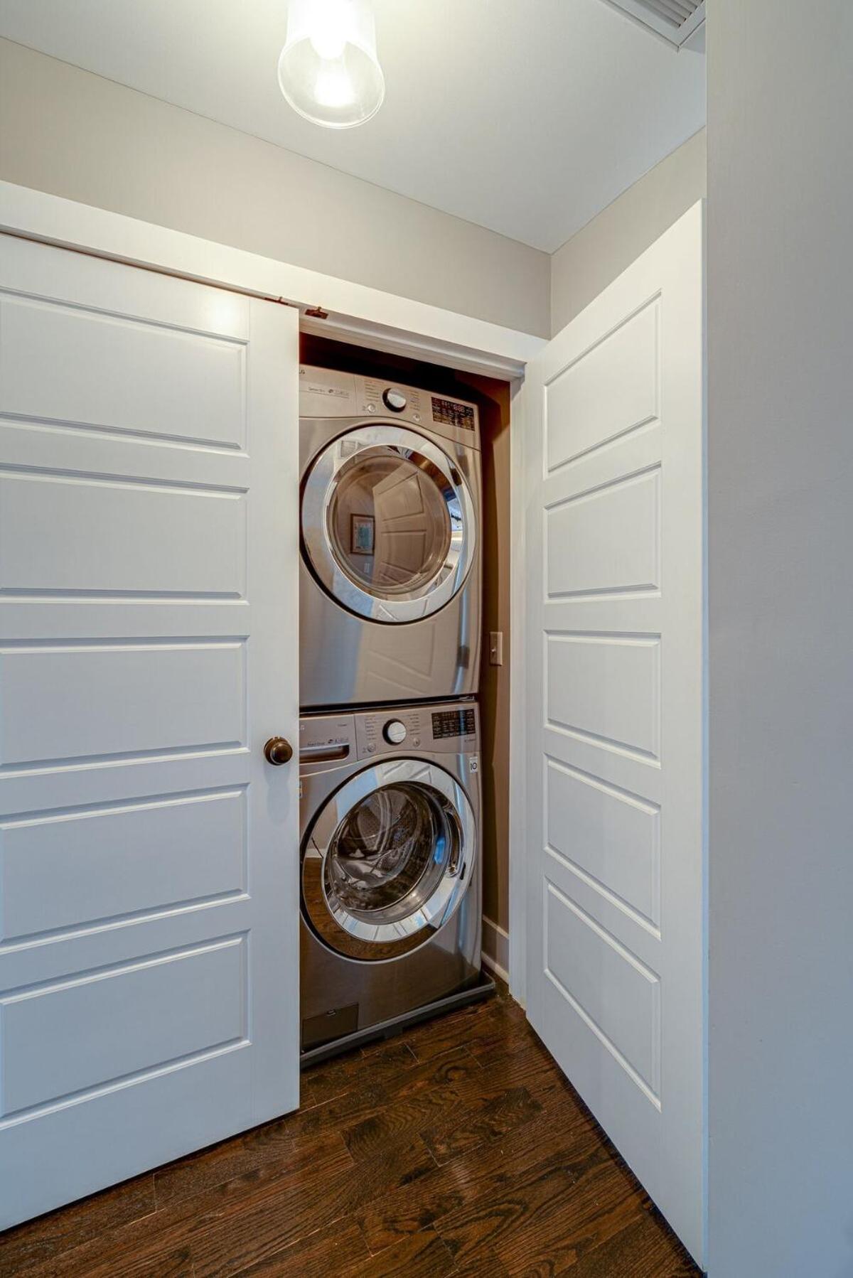 Cozy 2 Bed Twnhse Close 2 Dt Sleeps 4 Holiday home Nashville