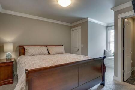Luxury Homes For Large Groups Holiday home *