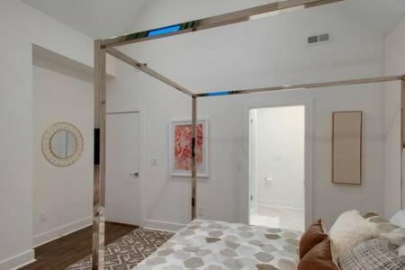 Holiday home Luxury Twin Homes In Nashville's Gulch *