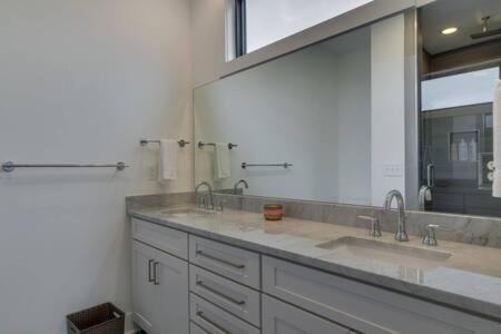 Holiday home Luxury Twin Homes In Nashville's Gulch