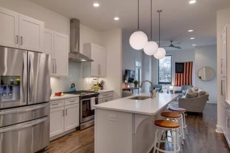 Holiday home Luxury Twin Homes In Nashville's Gulch *