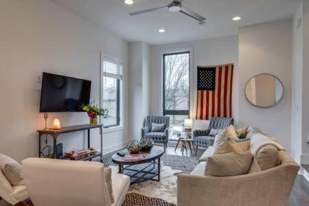 Luxury Twin Homes In Nashville's Gulch