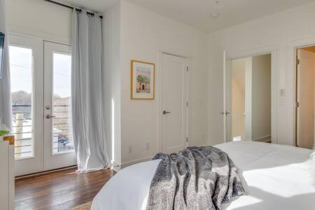 Luxury Retreat For 12 Guests * Nashville