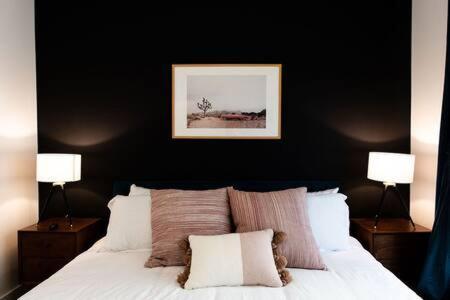 The Underwood - Huge Vandy Home! Dt Views! Holiday home Nashville