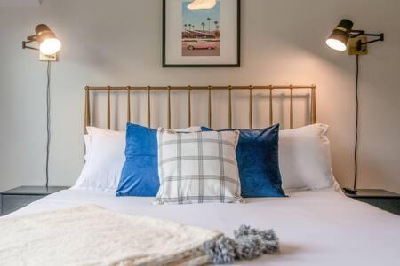 The Maxwell - Walk To Nightlife & Restaurants! Holiday home