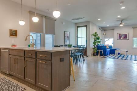 Holiday home The Maxwell - Walk To Nightlife & Restaurants! Nashville