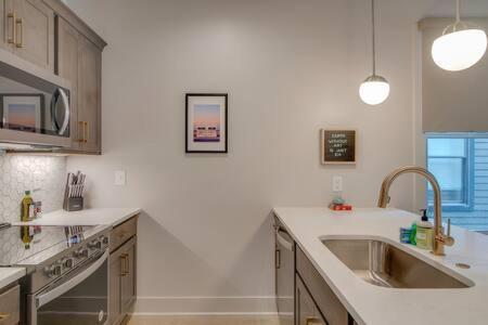 The Maxwell - Walk To Nightlife & Restaurants! Holiday home Nashville