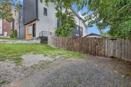 Blue - 2 Bedroom And Mins To Broadway Nashville