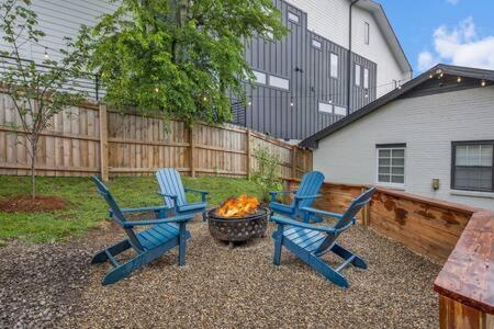Blue - 2 Bedroom And Mins To Broadway