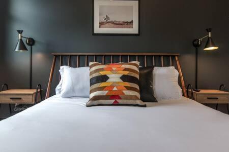 Stylish East Townhouse For 6 *